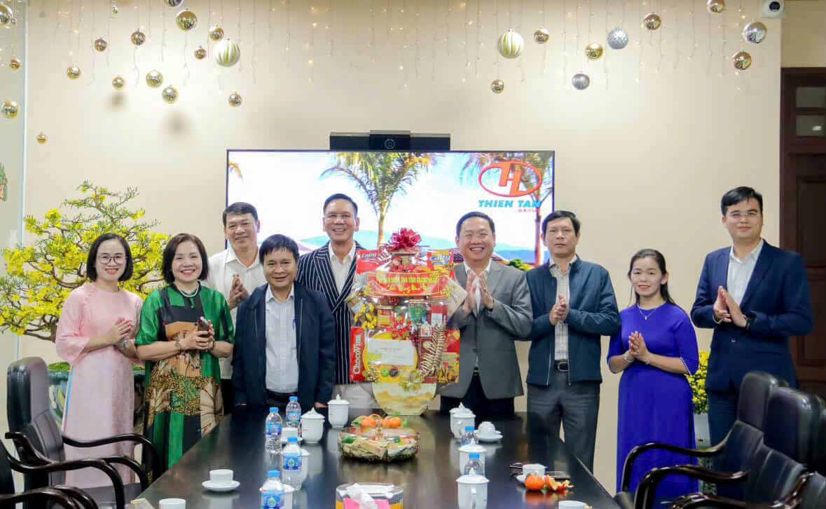 LÃNH ĐẠO UBND TỈNH QUẢNG NGÃI ĐẾN THĂM VÀ CHÚC TẾT THIÊN TÂN GROUP NHÂN DỊP XUÂN BÍNH NGỌ 2026