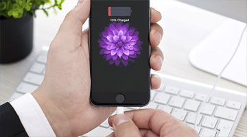 Sử dụng smartphone khi đang sạc pin rất nguy hiểm
